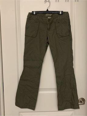 VTG Y2K Garage Low Rise Cargo Pants 5 Khaki Stretch 2000s Grunge Gorpcore Bratz